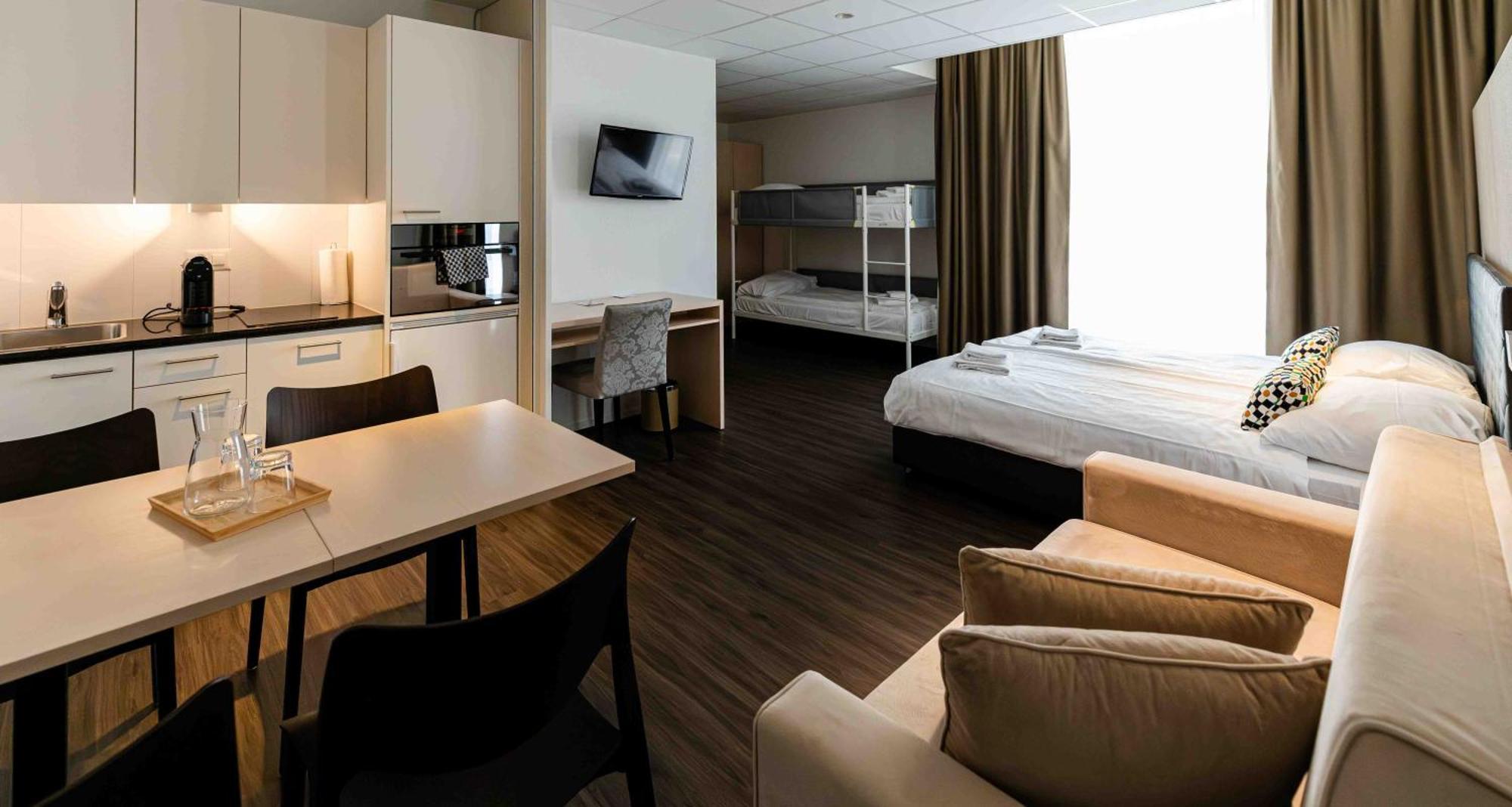 Los Lorentes Hotel Bern Airport Belp Bagian luar foto